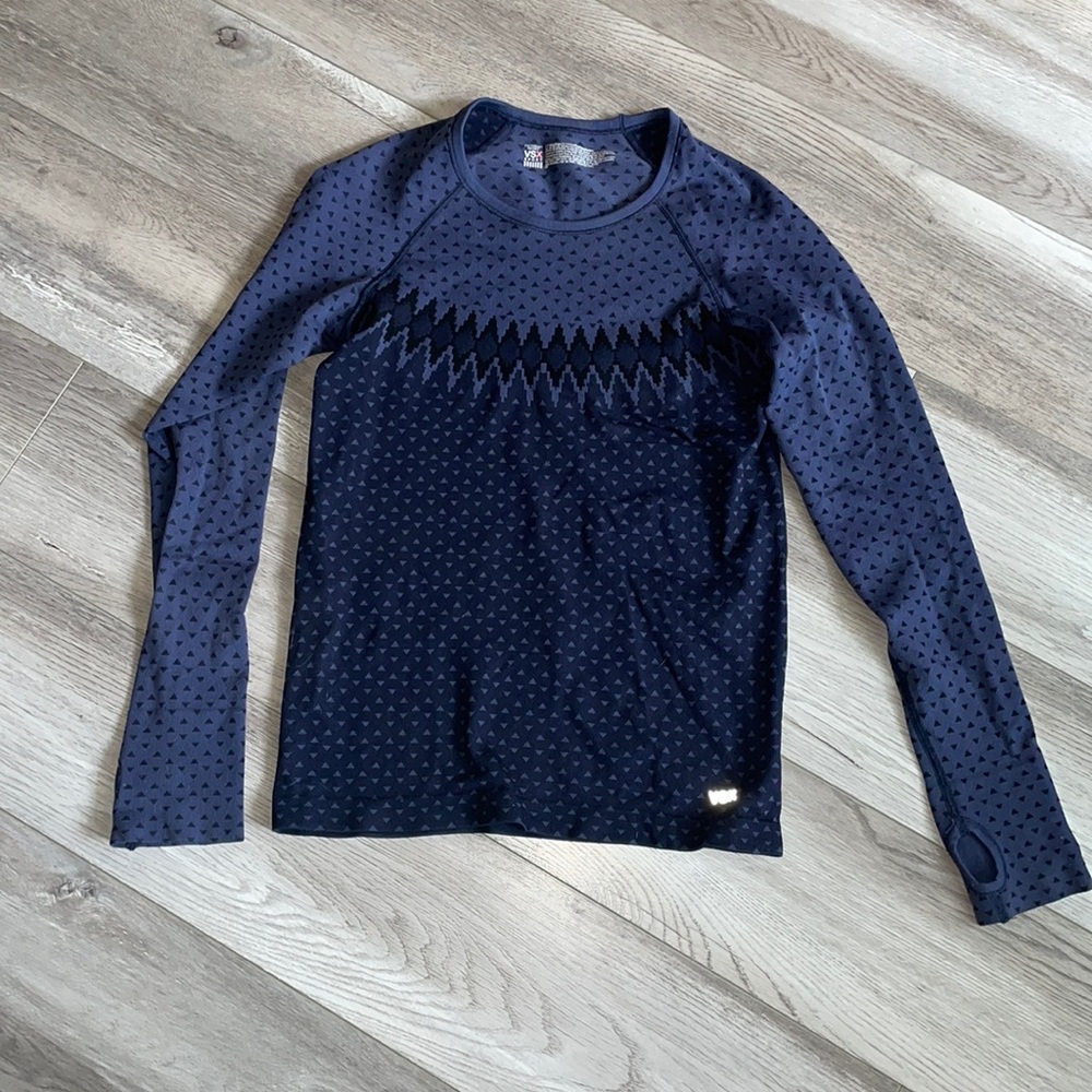 Victoria Secret sport long sleeve tight seamless shirt